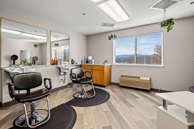 Elm-Park-Estates-044 - Professional Salon and Barbershop